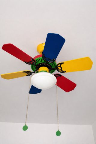 Ventilador de techo infantil multicolor