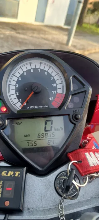 Suzuki SV650 Naked para carnet A2