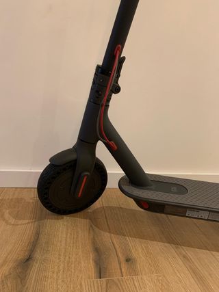 Patinete Eléctrico Xiaomi + Cargador