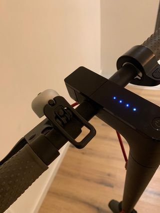Patinete Eléctrico Xiaomi + Cargador