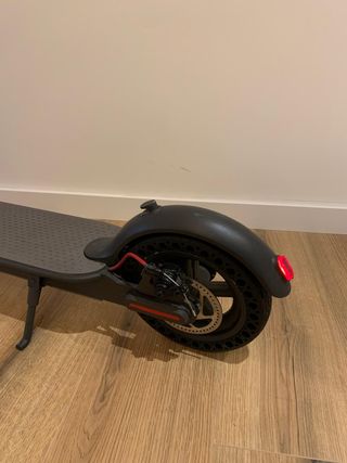 Patinete Eléctrico Xiaomi + Cargador
