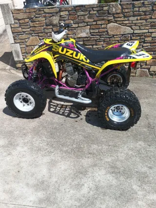 Suzuki LTZ 400 Quad Amarillo y Morado