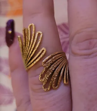 Anillo ajustable dorado diseño abanico