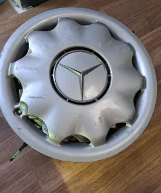 Tapacubos Mercedes W124