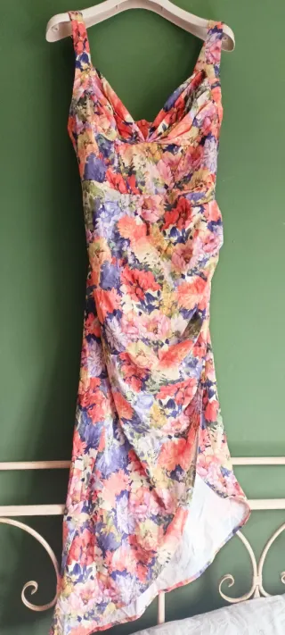 Vestido midi asimétrico multicolor