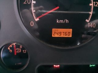 Nissan Atleon 2008
