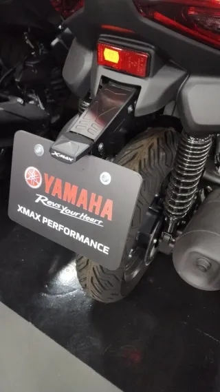 Yamaha XMAX 125 Tech MAX a ESTRENAR