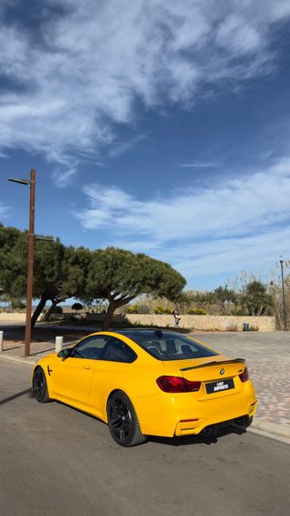 BMW M4 DKG + ESCAPE M PERFORMANCE