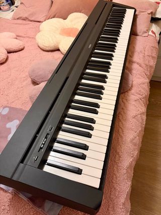 Piano Digital Yamaha P45 con Soporte