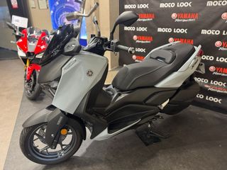 Yamaha XMAX 300 Tech MAX