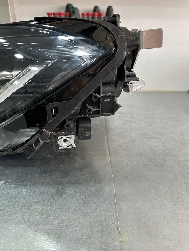 Faro Der. VW T-Cross 2017-2024 IQ LIGHT