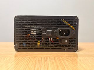 FUENTE ALIMENTACIÓN PSU Thermaltake SMART RGB 700W