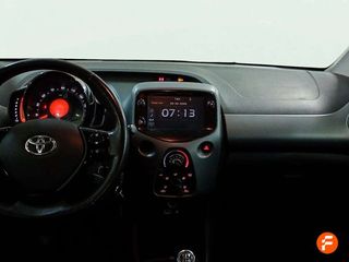 Toyota Aygo 1.0 70 x-play