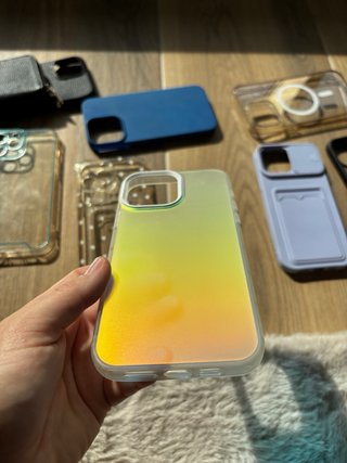 7 custodie per iPhone 13 Pro Max