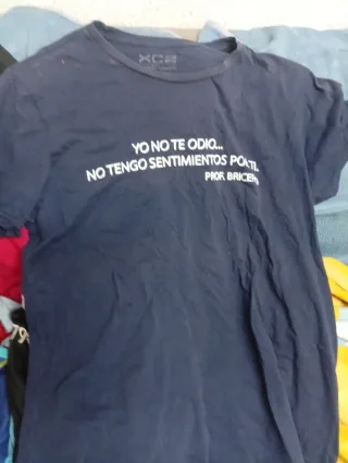 2 Camisetas Ella es mi reina