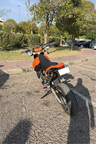 KTM 690 SMC Supermotard Naranja Negra