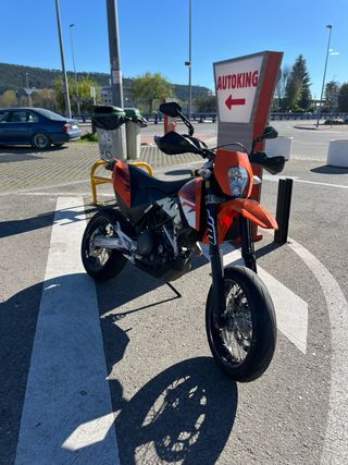 KTM 690 SMC Supermotard Naranja Negra