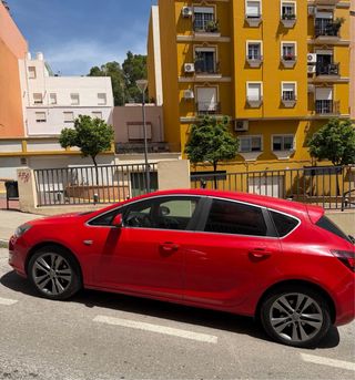 Opel Astra 2011
