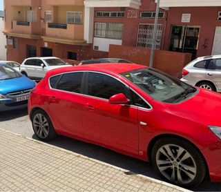 Opel Astra 2011