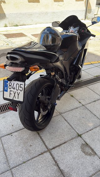 Kawasaki ZX-6R Ninja Negra