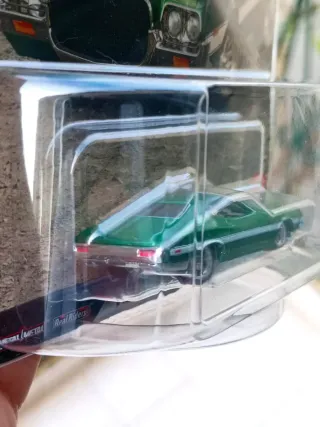 Hot Wheels Premium 1972 Ford Gran Torino