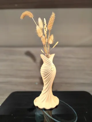 Jarrón Vestido Elegante