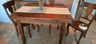 Mesa comedor extensible madera, mas 4 sillas mader