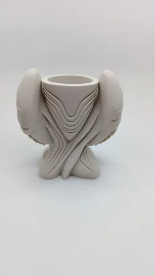 Jarrón de alas de ángel, Macetero celestial