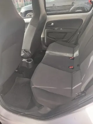 Volkswagen up! 2014