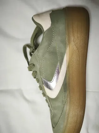 Zapatillas plataforma verde y plata