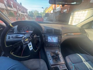 BMW E46 323I