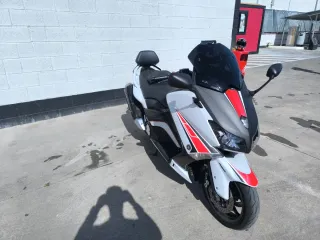 Yamaha T-max 530