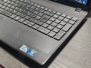 Acer Aspire 5336 Portátil