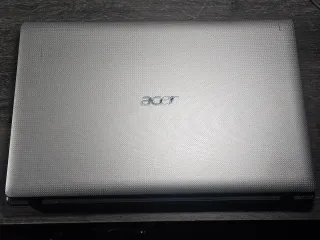 Acer Aspire 5336 Portátil