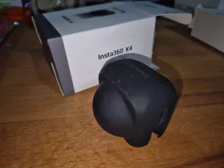 Insta360 X4 Pack Cámara y Accesorios