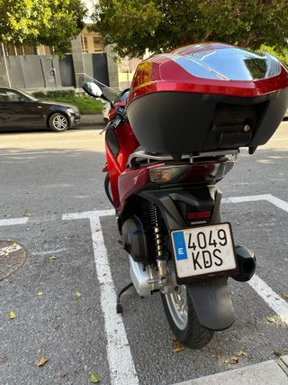 Honda SH 125i Scooter Roja ABS