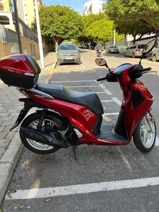 Honda SH 125i Scooter Roja ABS