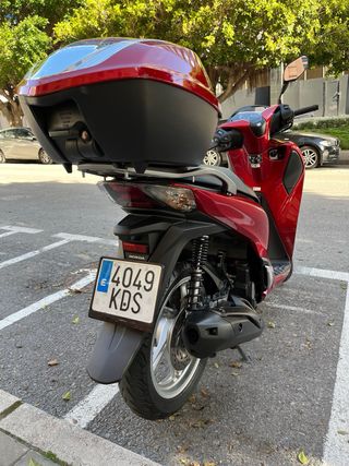 Honda SH 125i Scooter Roja ABS