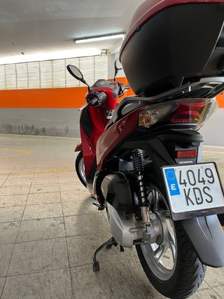 Honda SH 125i Scooter Roja ABS