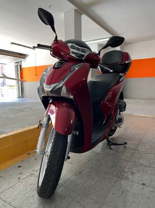 Honda SH 125i Scooter Roja ABS