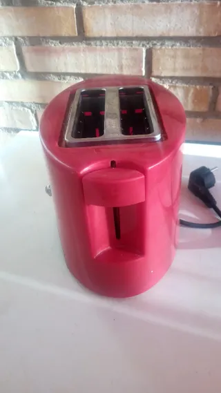 Tostadora Eléctrica Roja