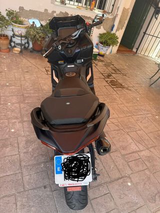 Yamaha TMAX 560 Negra