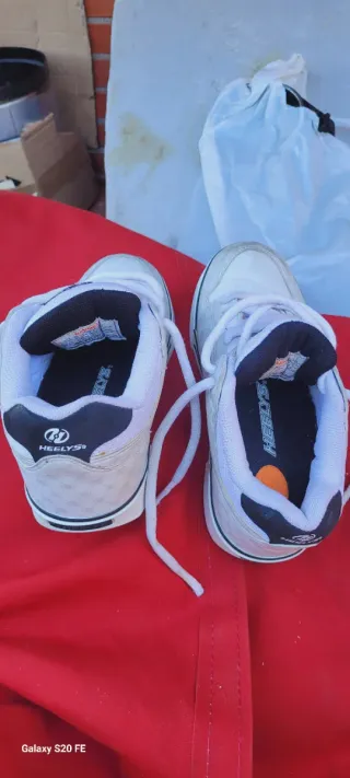 Heelys con ruedas talla 34