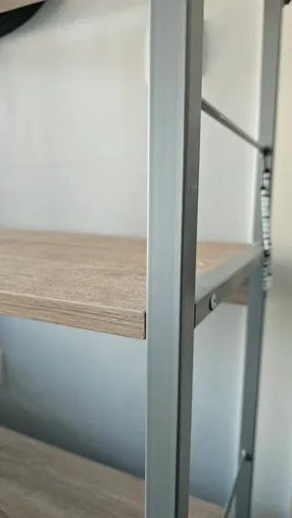 Estantería Metálica y Madera