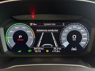 Audi Q3 E-TRON 45TFSI-e 245CV S-TRONIC.- " HÍBRIDO ENCHUFABLE ".- " MUY EQUIPADO ".-" ETIQUETA 0 EMISIONES ".-" NACIONAL ".-