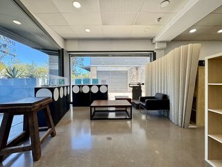 Local comercial en alquiler en Montigalà -Sant Crist en Badalona