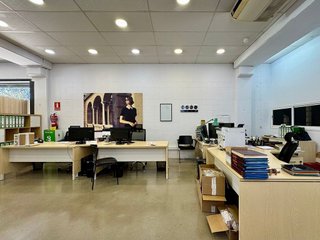 Local comercial en alquiler en Montigalà -Sant Crist en Badalona