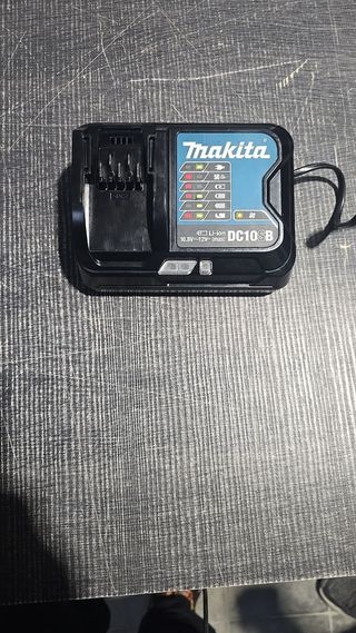 Taladro atornillador inalámbrico Makita DF333DSAE