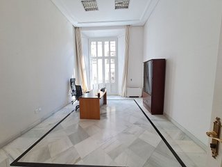 Oficina en alquiler en Centro Histórico en Málaga