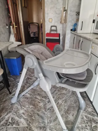 Trona bebé Bebeconfort gris